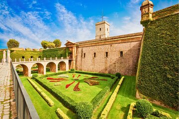 Una de las veint zonas ajardinadas que posee la montaña de Montjuic