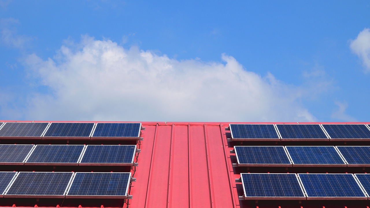 primer barrio solar España