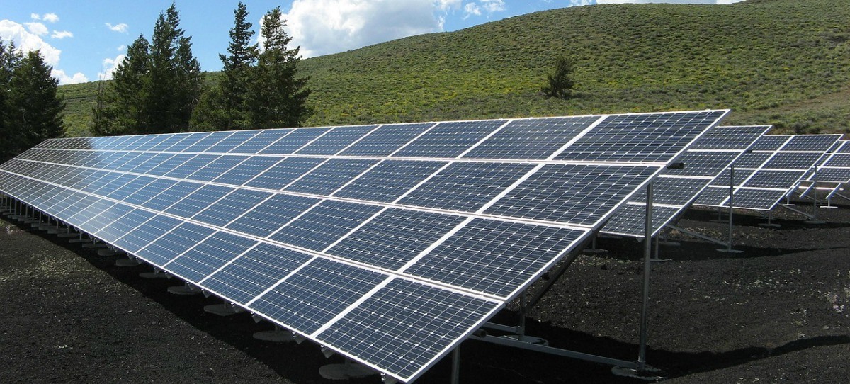 primer barrio solar España