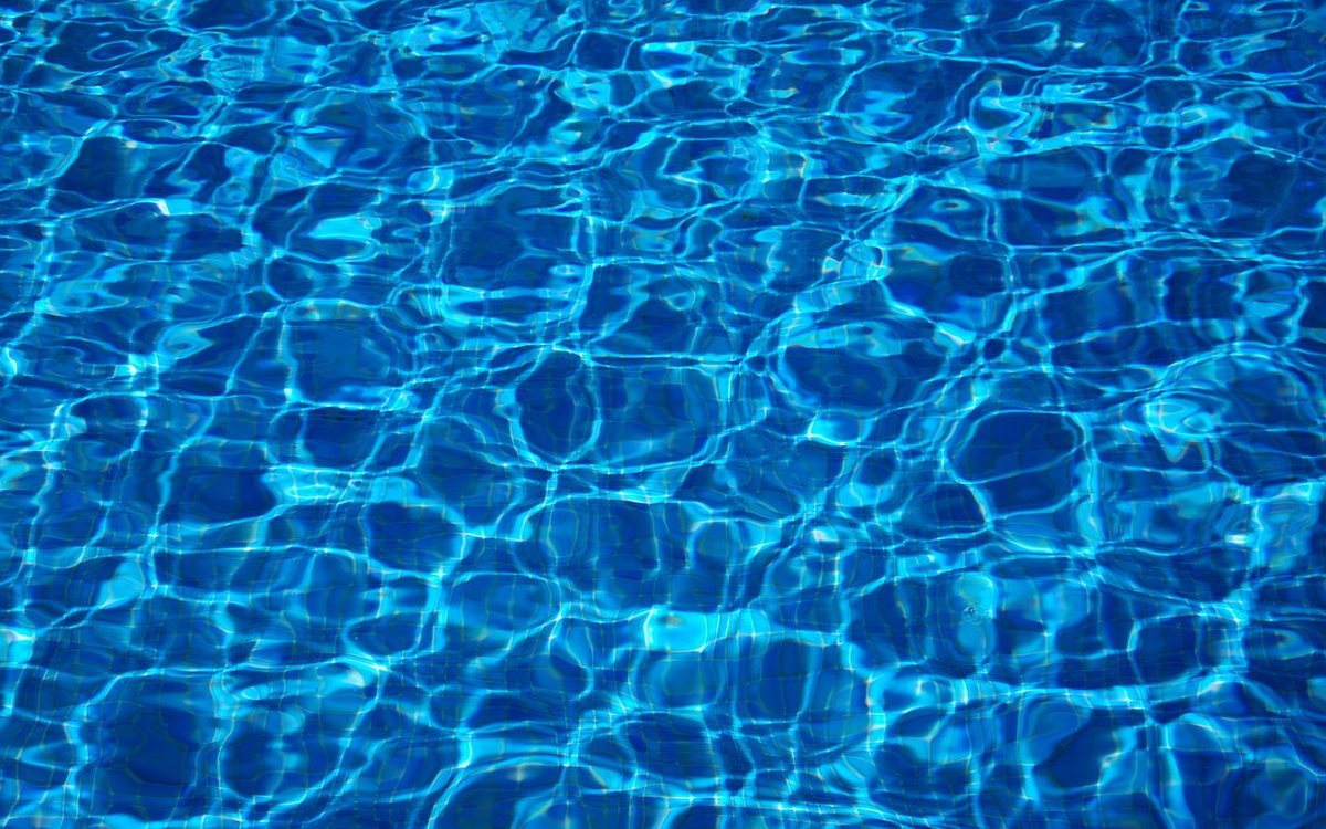 piscina comunitaria