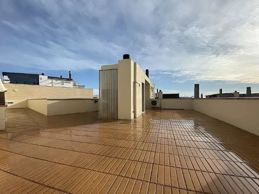 Impresionante ático en venta en San Andreu Barcelona