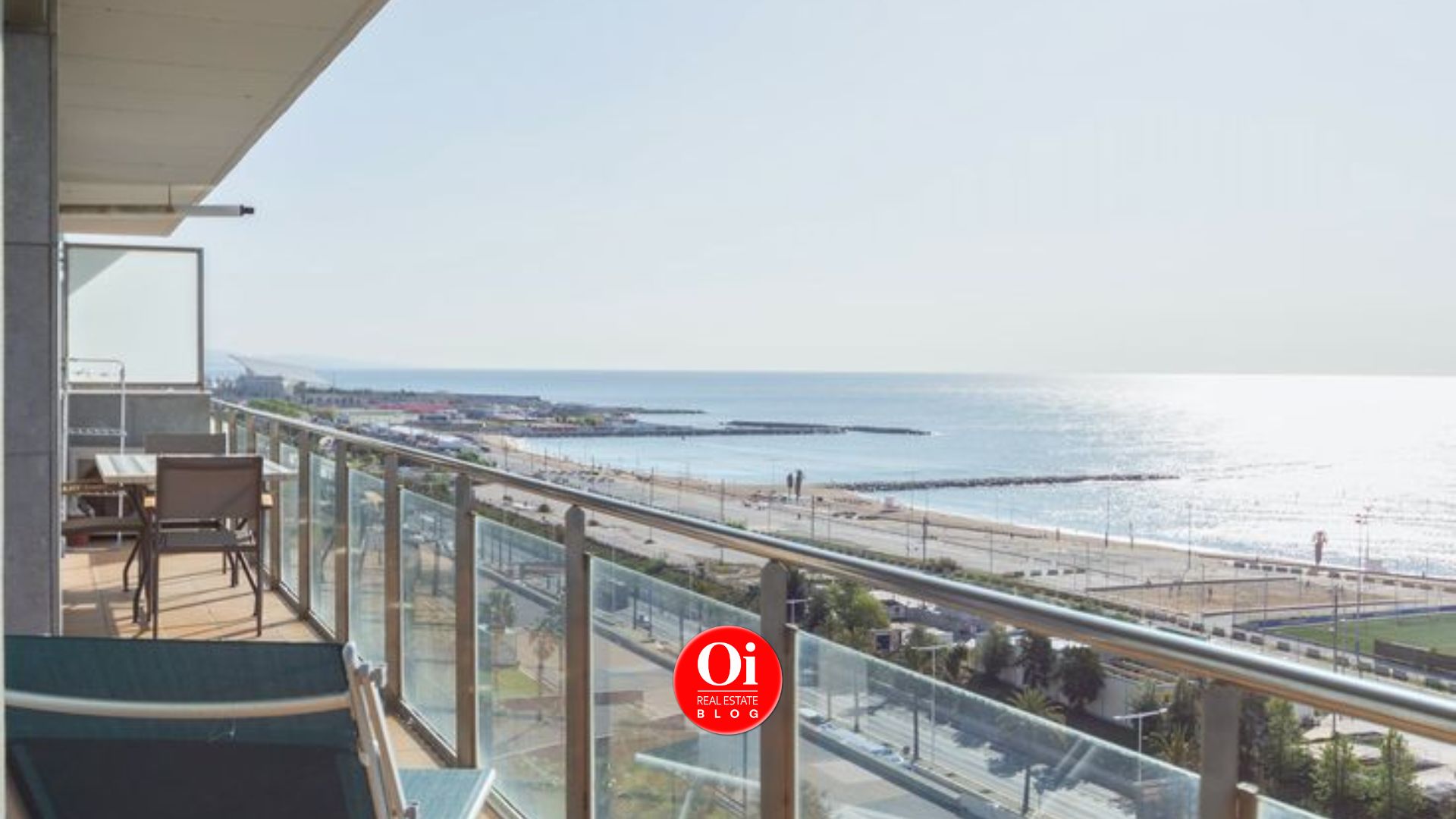 Hotel 3 estrellas en venta en Barcelona con vista al mar